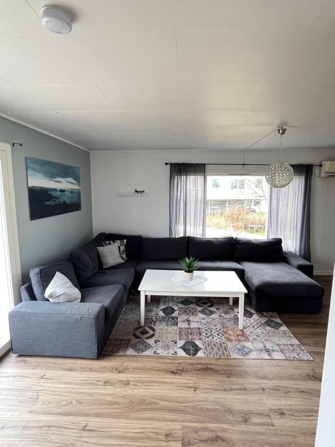 Hus Sentralt I Lofoten Leknes Exterior foto